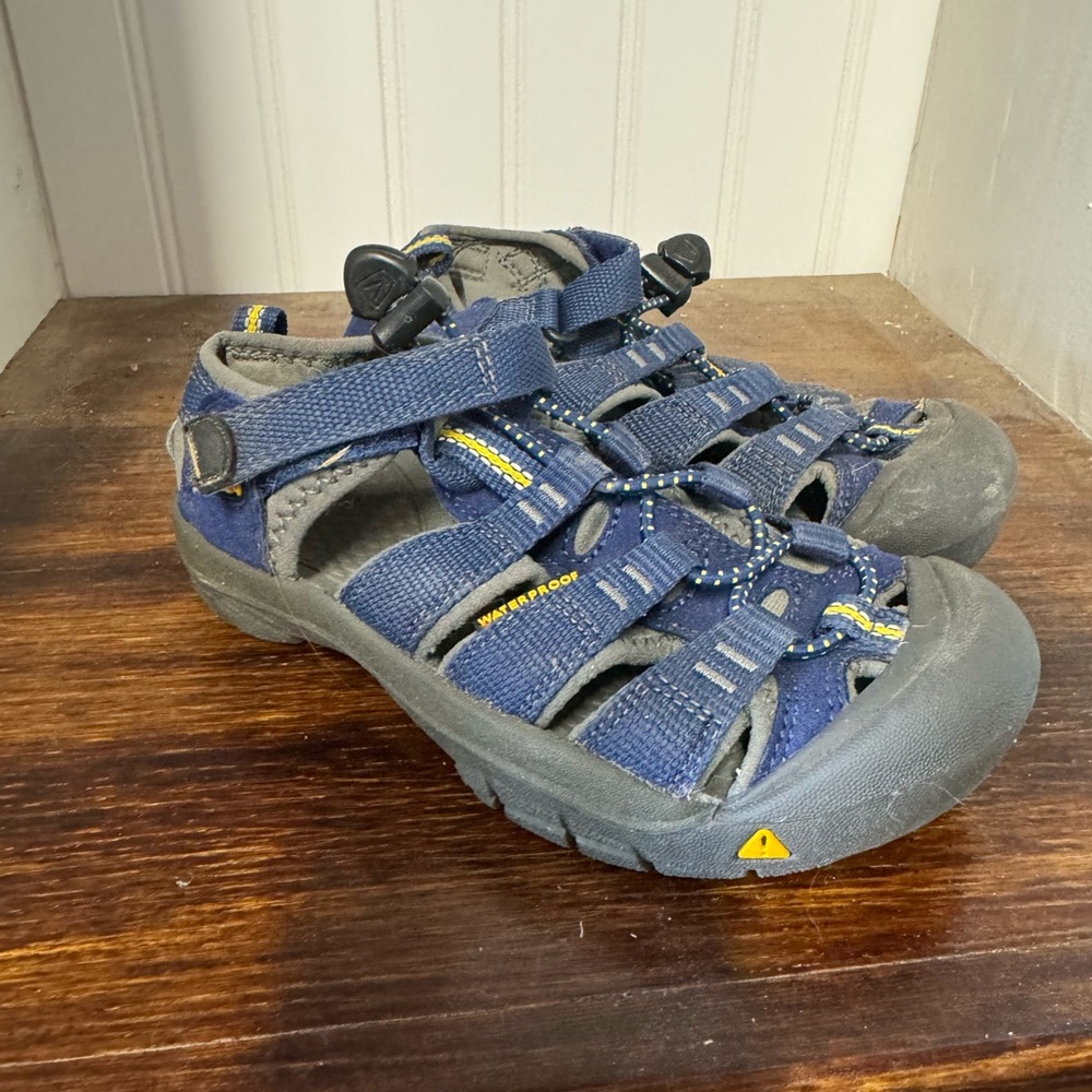 **SOLD** Boys size 13 Keen sandals